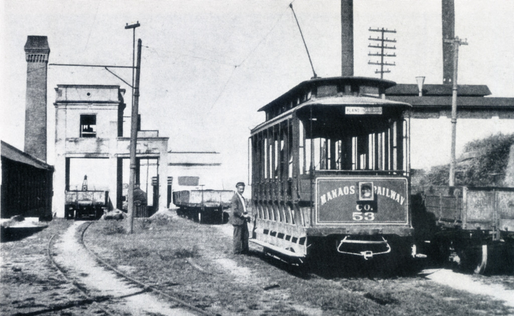 1896: Iluminação elétrica em Manaus e Belém
