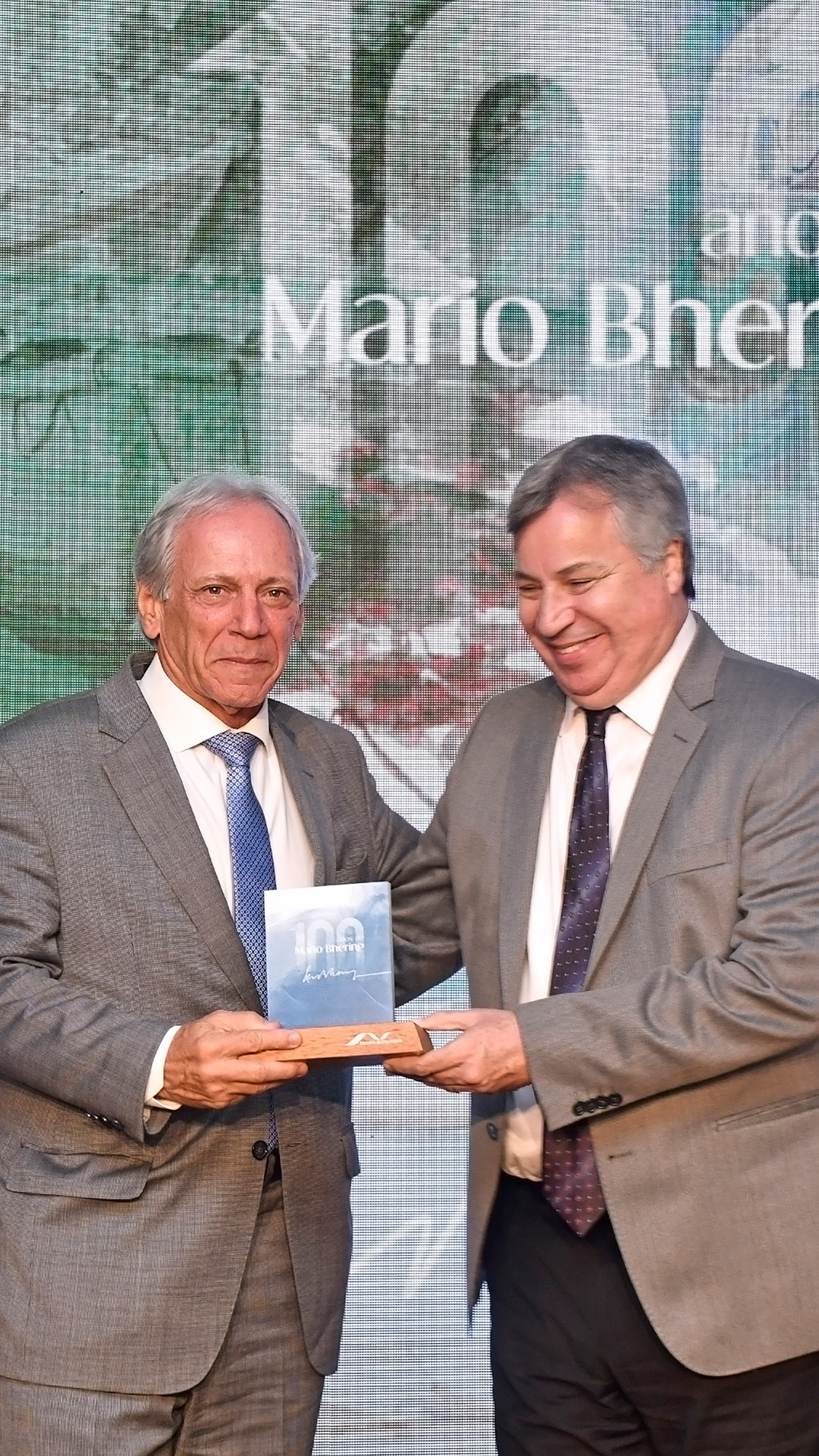 Case-Mario-Bhering-100-anos-7