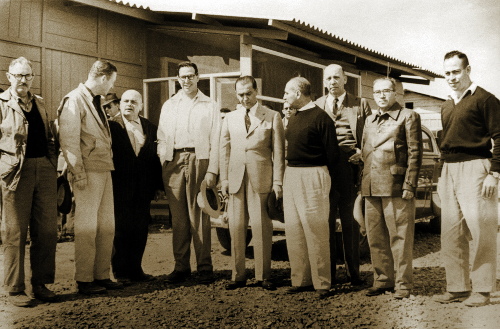 1952: Kubitschek cria a Centrais Elétricas de Minas Gerais (Cemig)