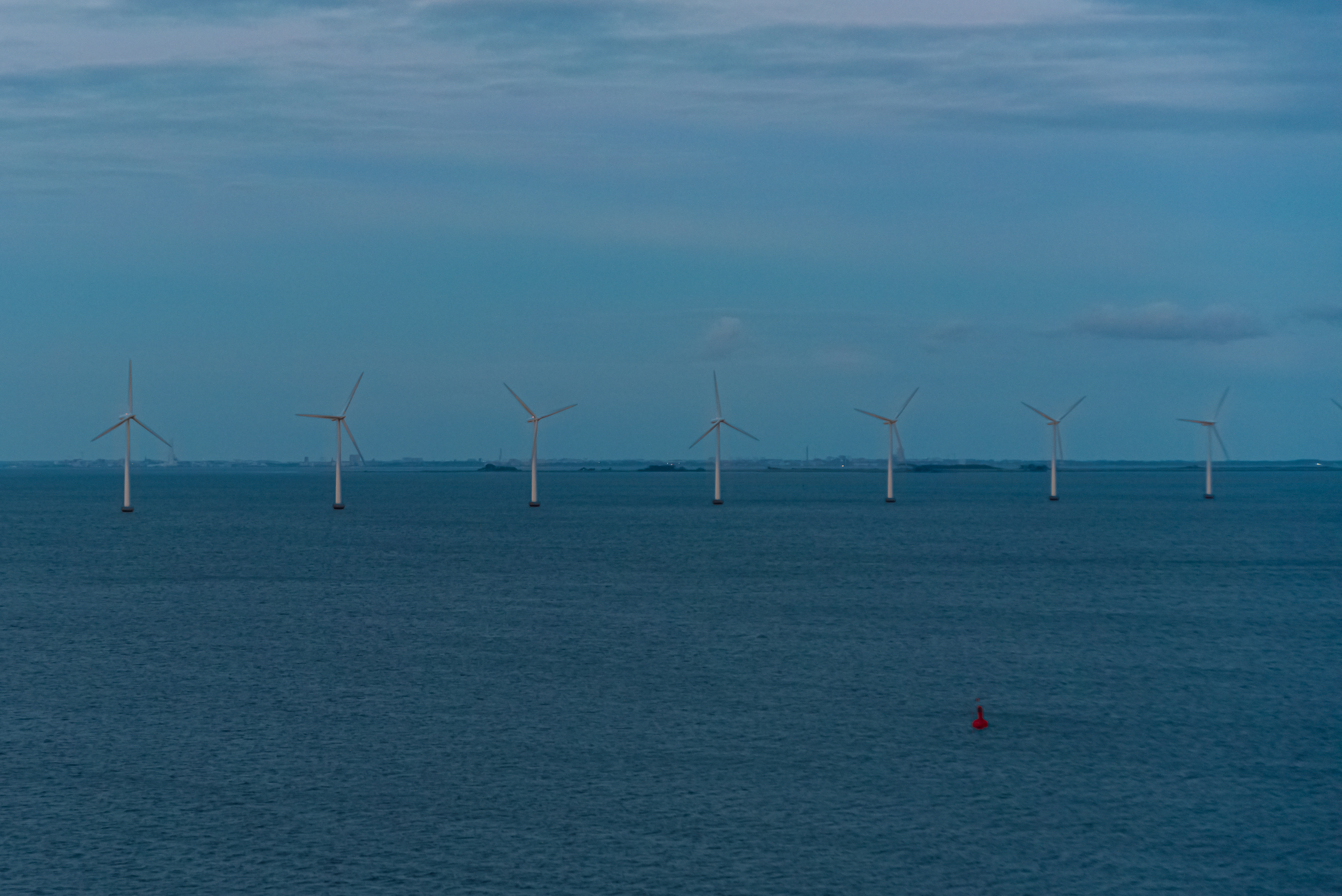 2025: Janeiro: Sancionada lei das eólicas offshore